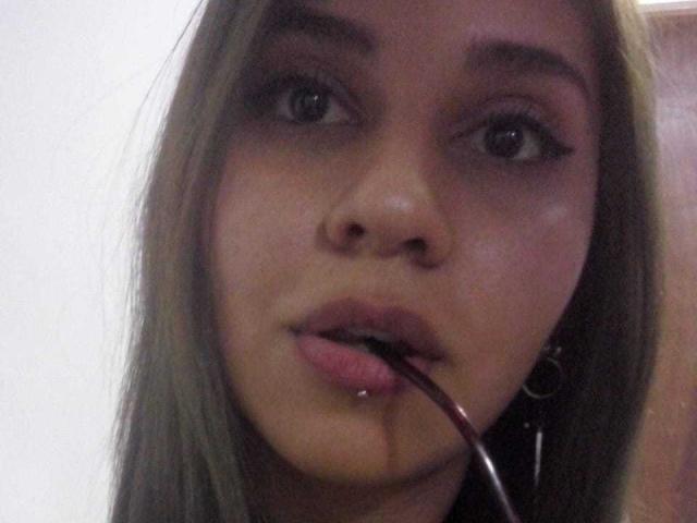 LeslyHoot - Live porn &amp; sex cam - 9434584