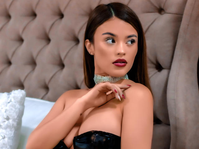 AmelieeBaudin - сексуальная веб-камера в реальном времени - 9435604