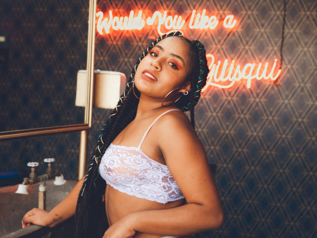 NaomyFoxy - Sexe cam en vivo - 9444116