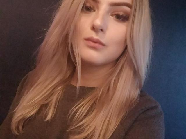 BarbaraNiksy - Sexe cam en vivo - 9444520