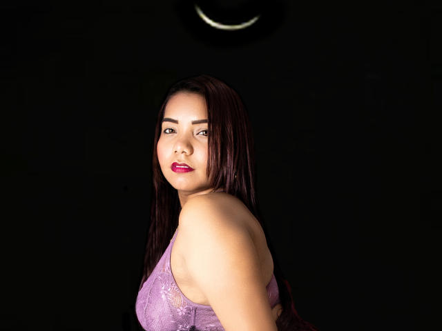 ElizabethSuan - Sexe cam en vivo - 9474944