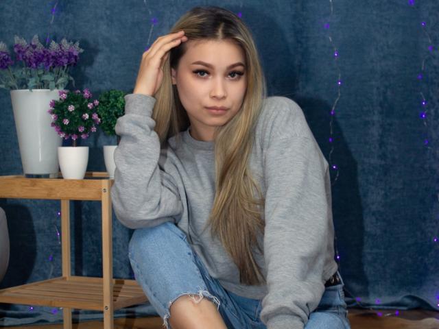 JulietteMorris - Live sex cam - 9475828