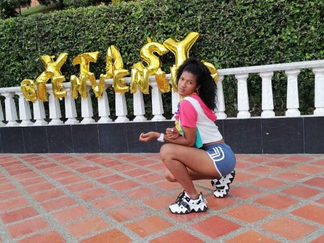 KarinaaSex - Live porn &amp; sex cam - 9478064