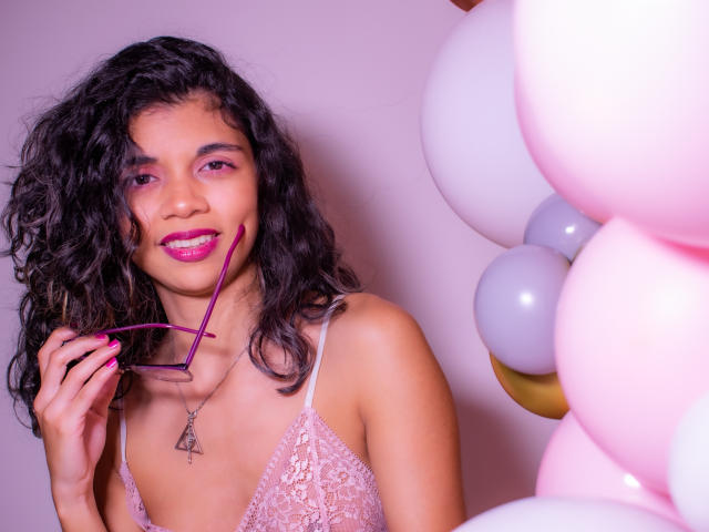 VioletQuin - Sexe cam en vivo - 9491372