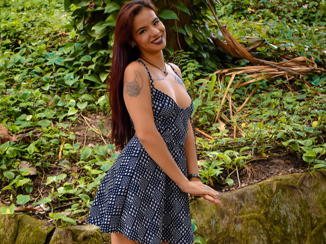 LiahCrox - Live sex cam - 9504888