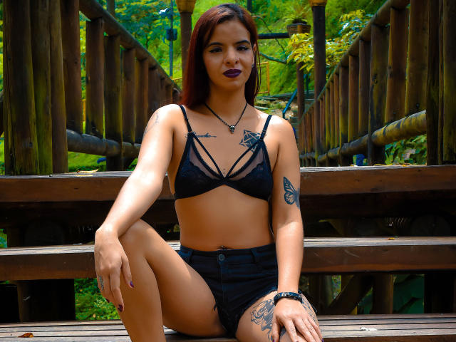 LiahCrox - Live sex cam - 9504912