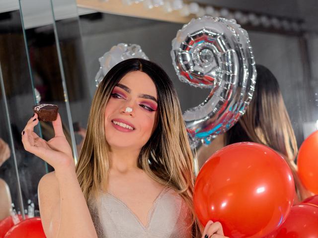 NicoletteTaylor - Live sexe cam - 9508592