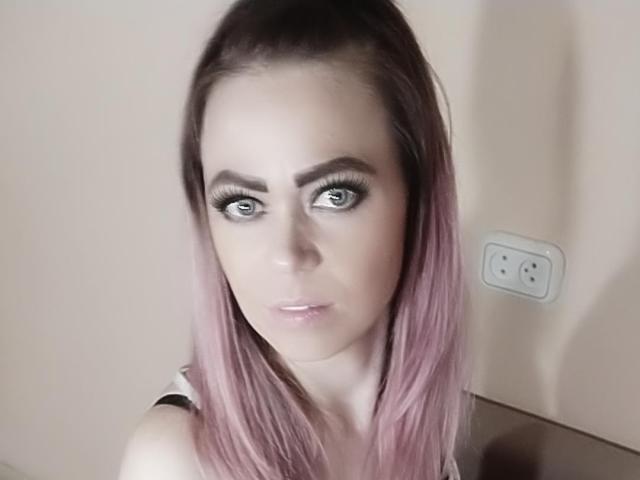 TaiaWqax - Live porn &amp; sex cam - 9509388