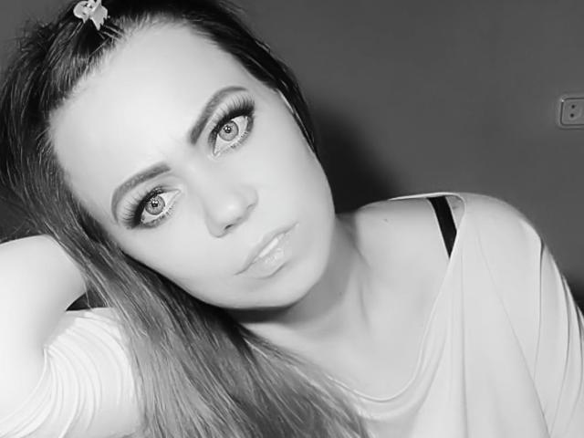 TaiaWqax - Live sexe cam - 9509408