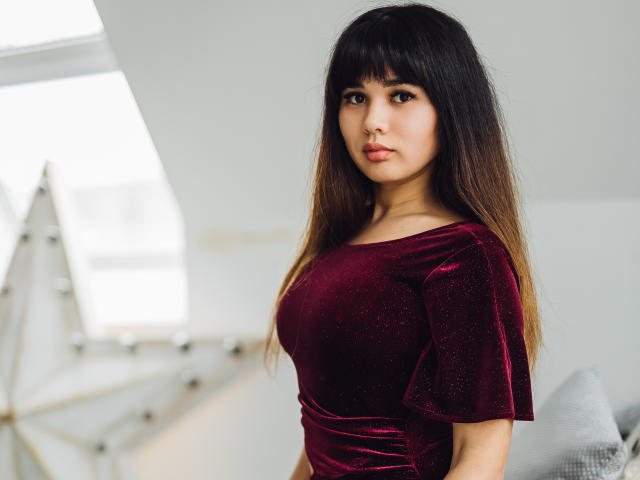 BellaMarino - Live porn &amp; sex cam - 9511212