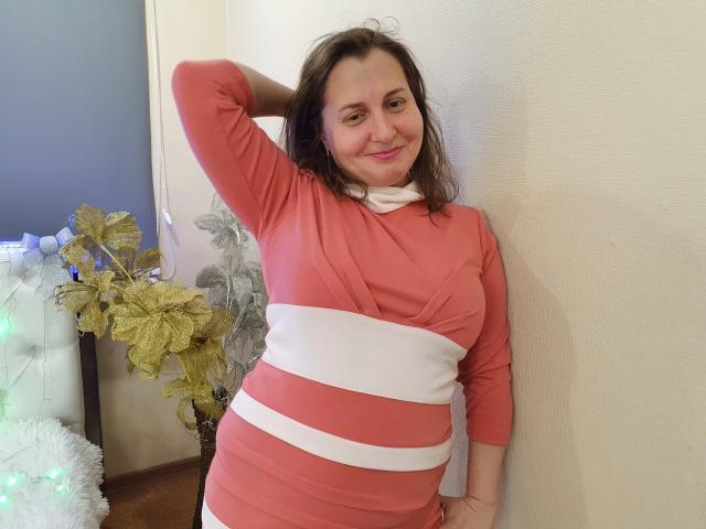 EmilyNative - Live sexe cam - 9512340