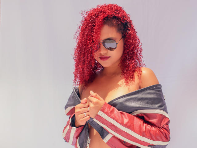 ConnieWalker - Live Sex Cam - 9514436