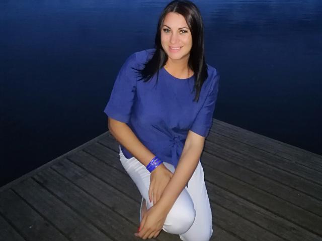 Mihalinochka - פורנו בשידור חי ומצלמת סקס - 9548108