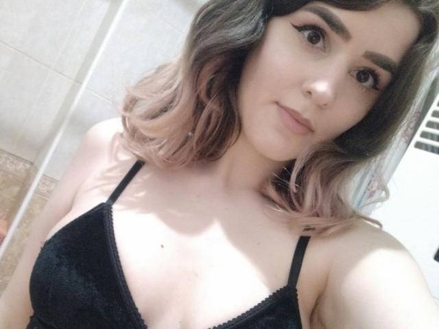 NikoleValme - Live porn &amp; sex cam - 9554512