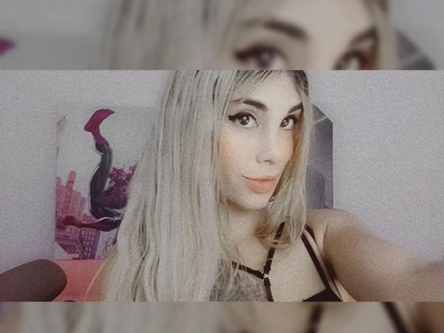 KylieSzandor - Live Sex Cam - 9579084