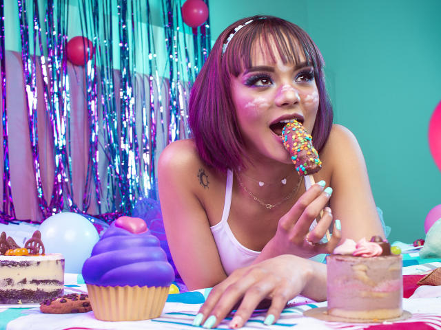 LunaMartini - Sexe cam en vivo - 9580368