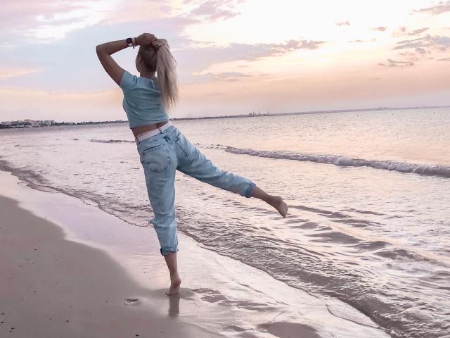 LuckyJulya - Live sex cam - 9582772