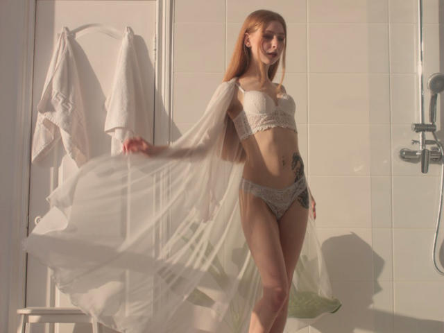 EmiliGinger - Sexe cam en vivo - 9584940