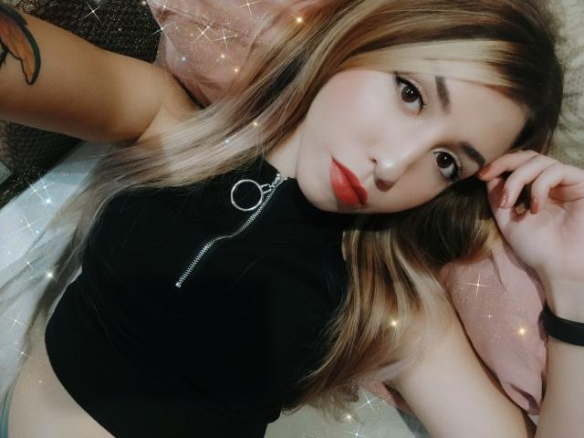 AnnSunrise - Live sex cam - 9585164