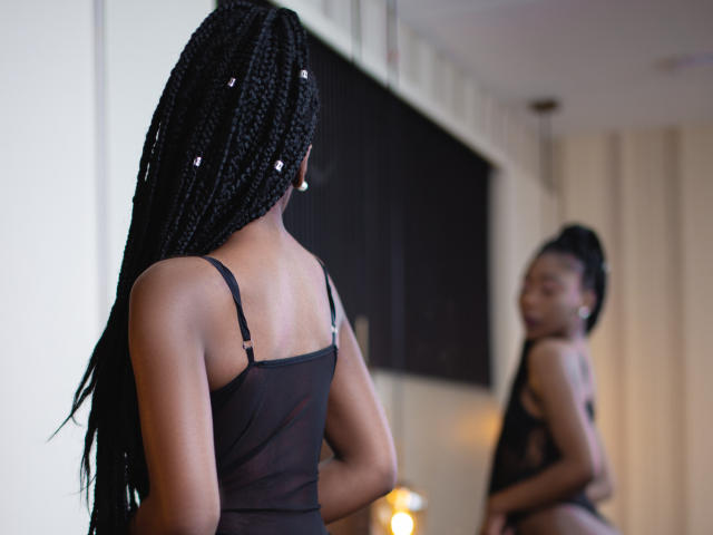 CamilaSmitth - Live porn &amp; sex cam - 9594320