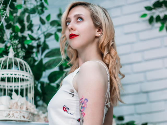 AliciaFletcher - Live porn &amp; sex cam - 9622324