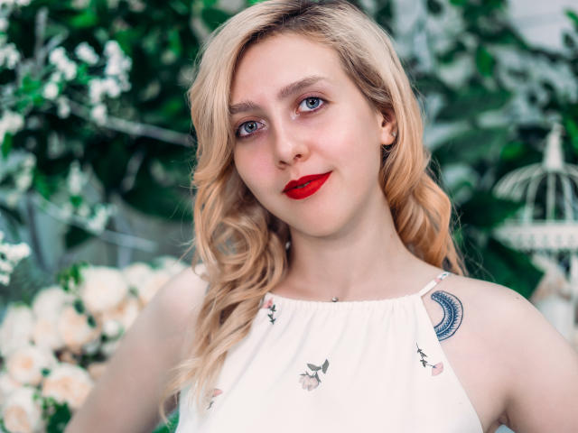 AliciaFletcher - Live porn &amp; sex cam - 9622344