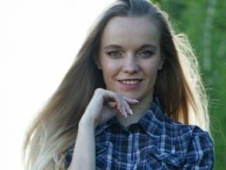 BrendaGlosiX - Live sexe cam - 9640600