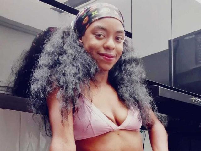 BrendaDior - Live sexe cam - 9650428