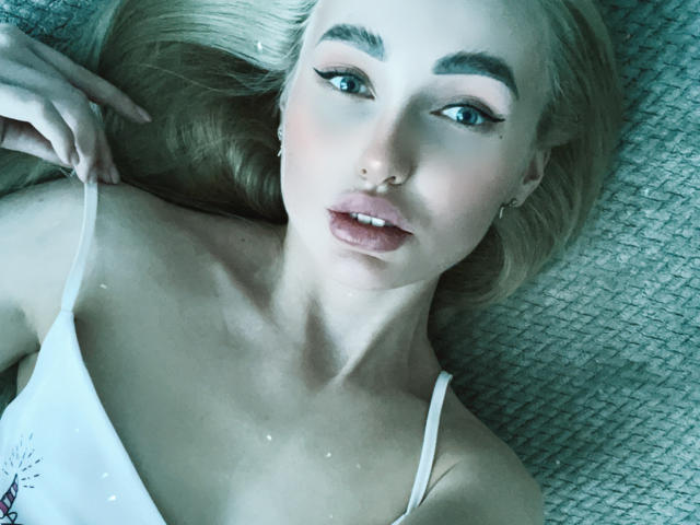 SweetViksik - Live porn &amp; sex cam - 9662209