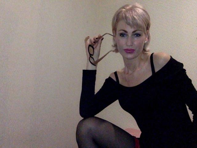 HotBlondeeGirl - Camera khiêu dâm &amp; quyến rũ trực tiếp - 9664369