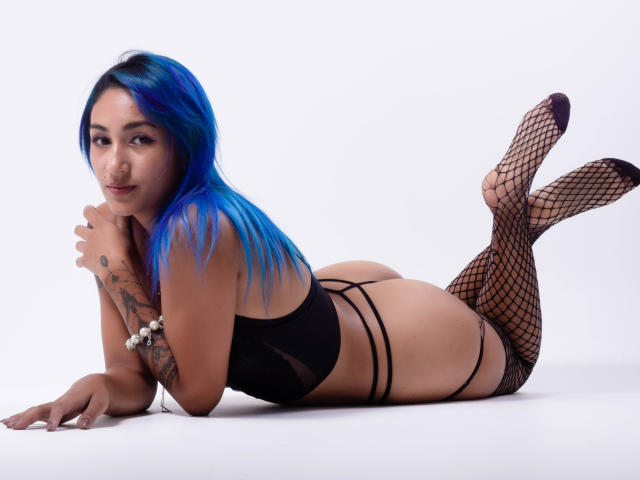 MiaShaw - Live porn &amp; sex cam - 9669481