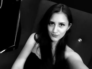 RenessmeSky - Live sex cam - 9670369