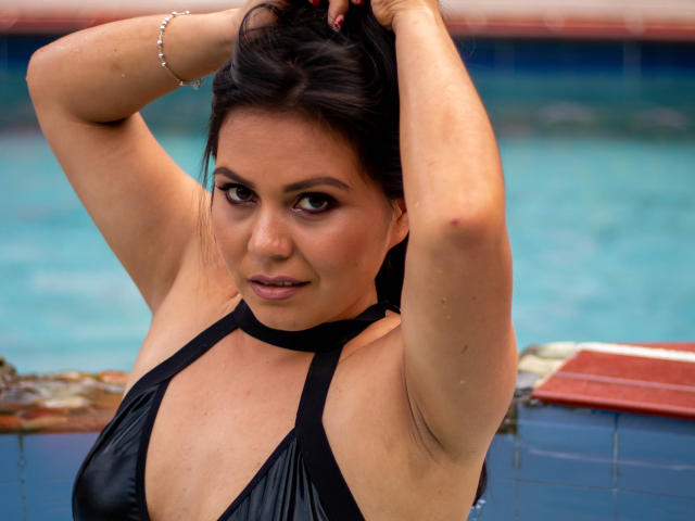 JuliePresley - Live porn &amp; sex cam - 9674213