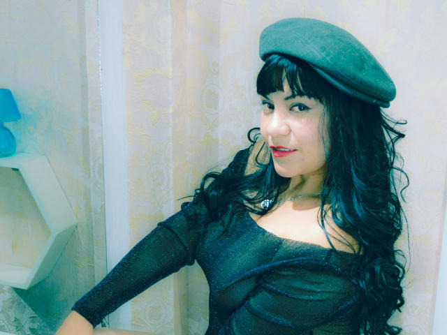 AnastasiaCyrus - Live sexe cam - 9709365