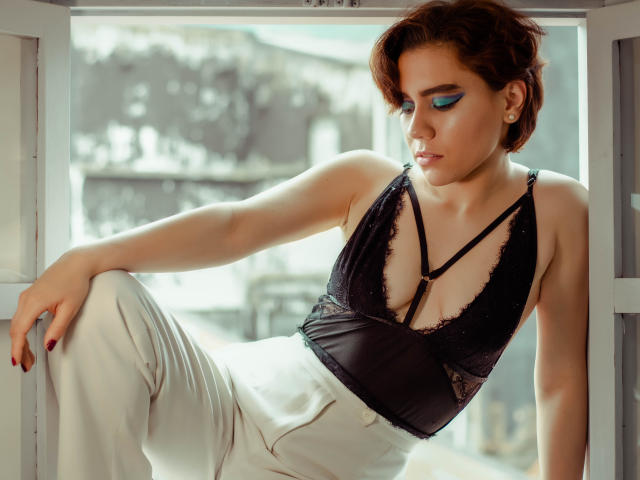 SharomHoty - Sexe cam en vivo - 9713881