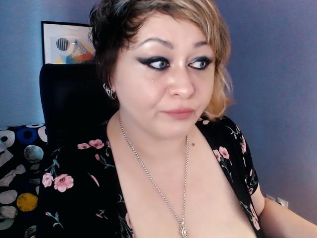 Doloresyy - Live Sex Cam - 9730793