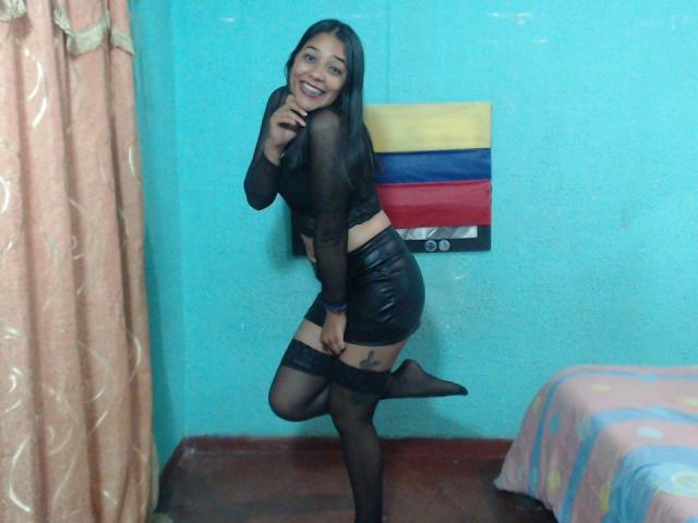 PauletteLove - Live porn &amp; sex cam - 9732401