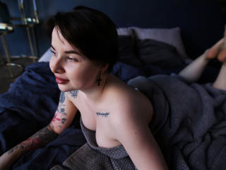 GwenHilton - Live porn &amp; sex cam - 9736309