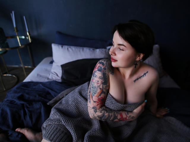 GwenHilton - Camera khiêu dâm &amp; quyến rũ trực tiếp - 9736317