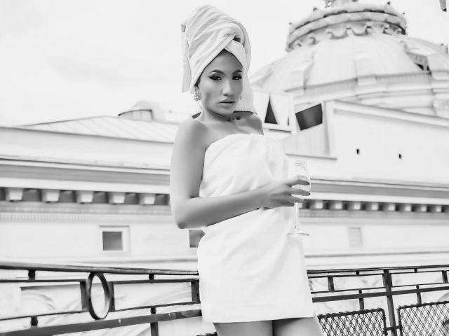 DeniseTaylor - Sexe cam en vivo - 9737825