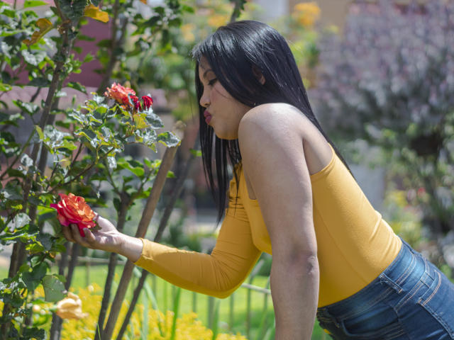 SquirtSamantha - Élő pornó és szexkamera - 9749405