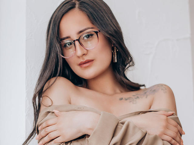 NinaBryon - פורנו בשידור חי ומצלמת סקס - 9755277