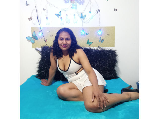 GeraldynSex - сексуальная веб-камера в реальном времени - 9761673