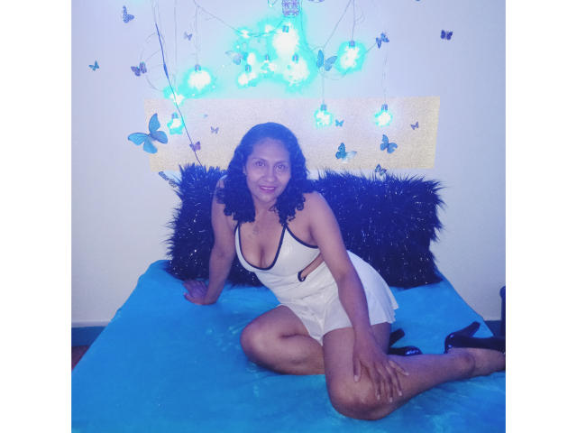 GeraldynSex - Sexe cam en vivo - 9761769