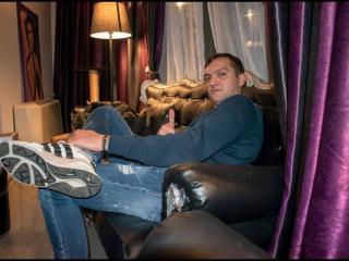 CallanReyes - Live porn &amp; sex cam - 9763921