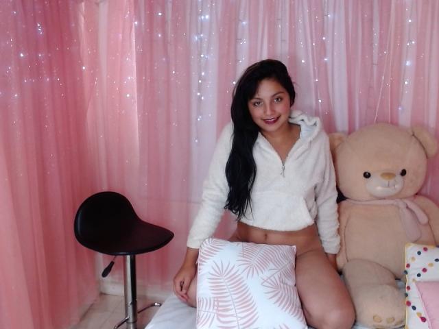 AprilLeytonn - Camera khiêu dâm &amp; quyến rũ trực tiếp - 9766081