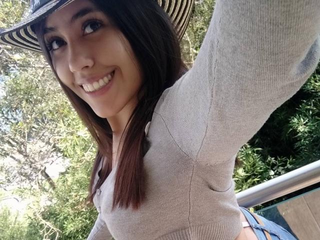 CarlyBaker - сексуальная веб-камера в реальном времени - 9767517