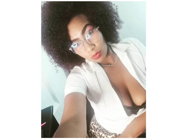 KeniaWild - Sexe cam en vivo - 9773613