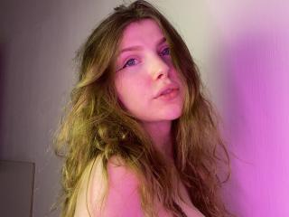 AleksaKeller - Sexe cam en vivo - 9783601