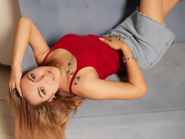 LucyShy - сексуальная веб-камера в реальном времени - 9792705